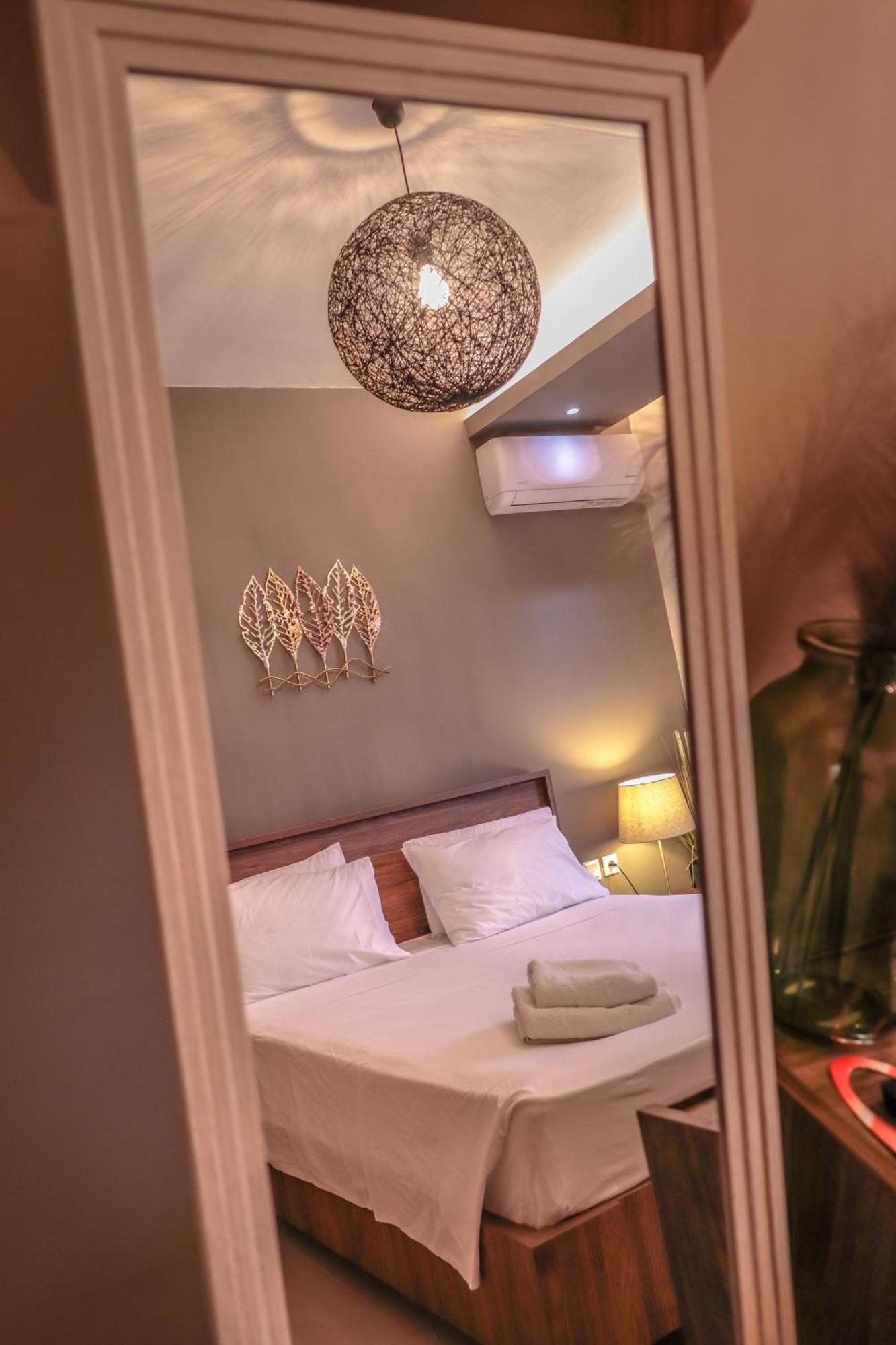 Delfini Beach Hotel 3*