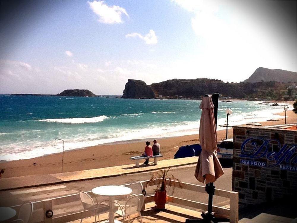 Delfini Beach Hotel 3*